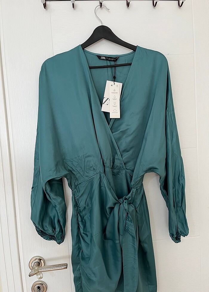 Zara saten elbise - Görsel 2
