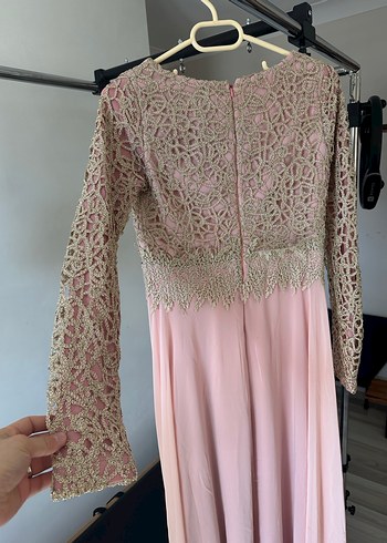 Diğer Uzun Kollu Dantel Detaylı Pembe Abiye Elbise