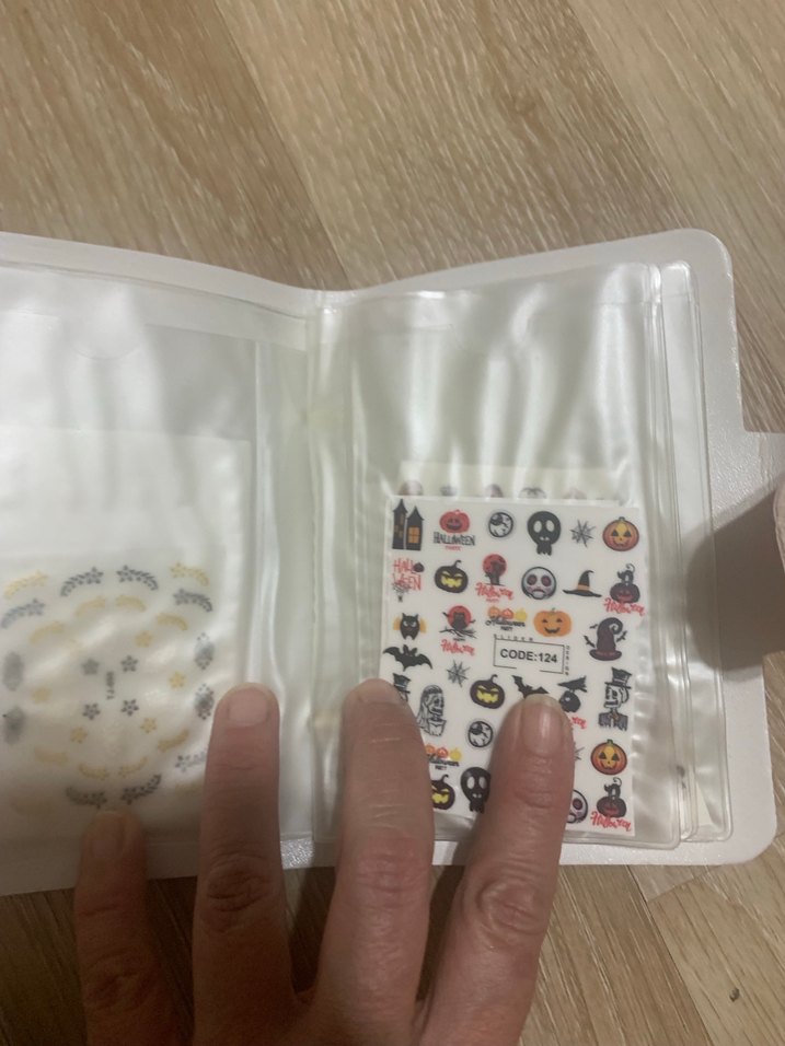 Tırnak sticker albümü - Görsel 4