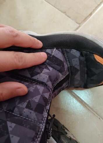LC Waikiki Erkek çocuk kar cizmesi