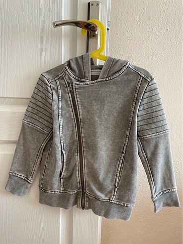 H&M marka kapüşonlu ceket 4-6 yaş