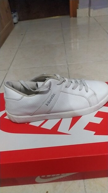40 Beden beyaz Renk Orijinal Kinetix(Süperstar modeli) ayakkabı