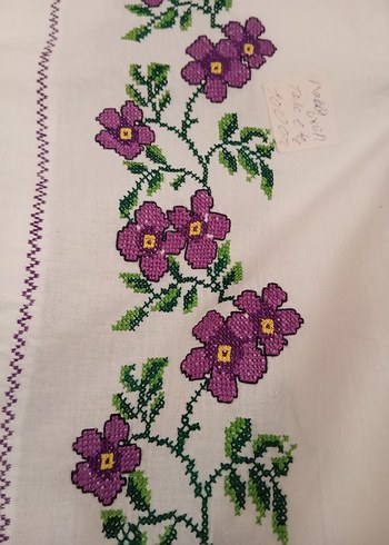 Mor Nakışlı Renkli El Sanatları Deseni
