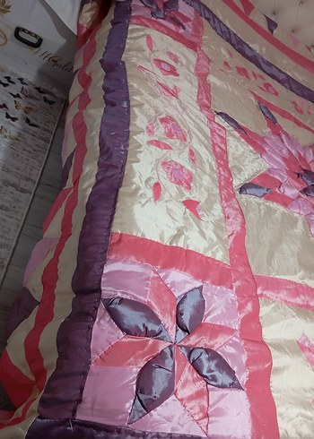Nakışlı Pembe Yatak Örtüsü - Görsel 5