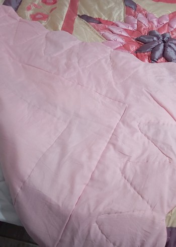 Nakışlı Pembe Yatak Örtüsü - Görsel 6