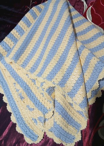 Mavi Çizgili Örgü Bebek Battaniyesi - Görsel 4