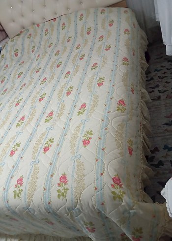 Nakışlı Beyaz Pastel Yatak Örtüsü - Görsel 3