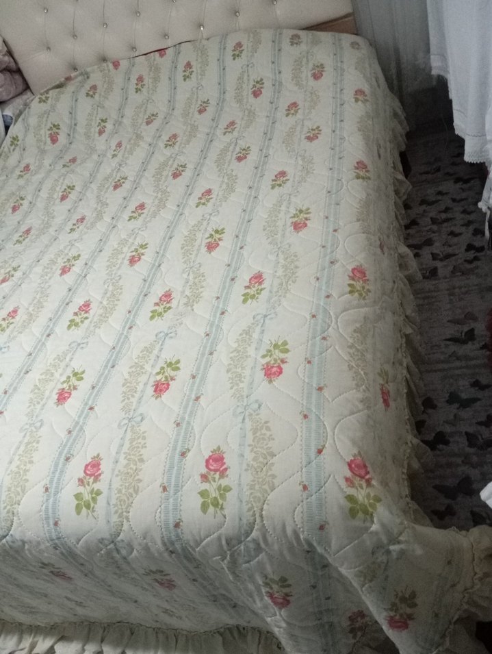 Nakışlı Beyaz Pastel Yatak Örtüsü - Görsel 2