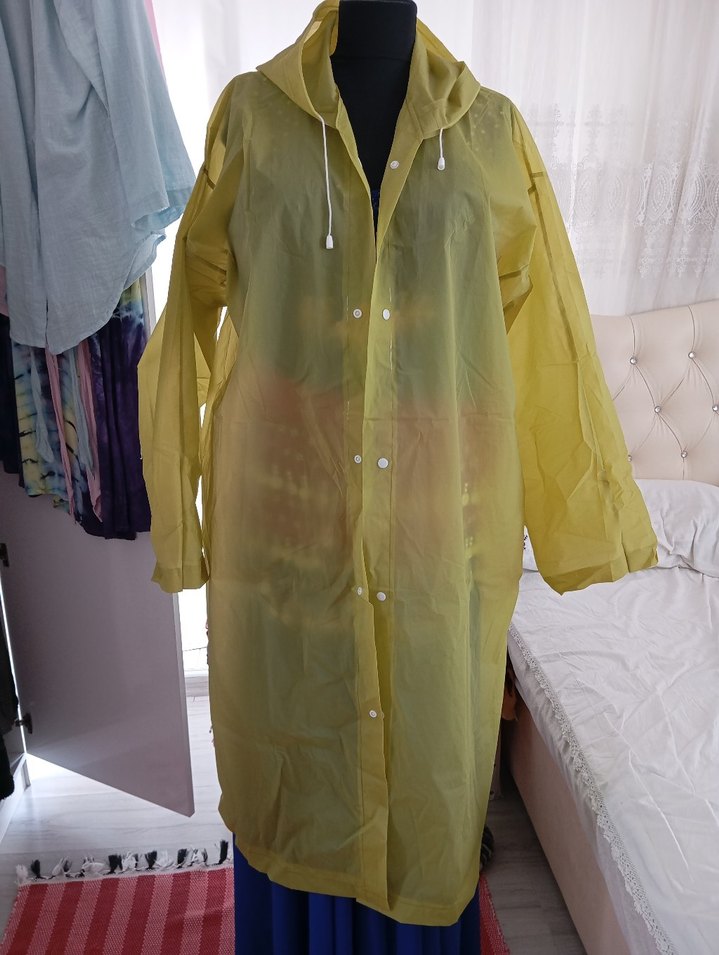 Sarı Midi Kadın Yağmurluk - Görsel 3