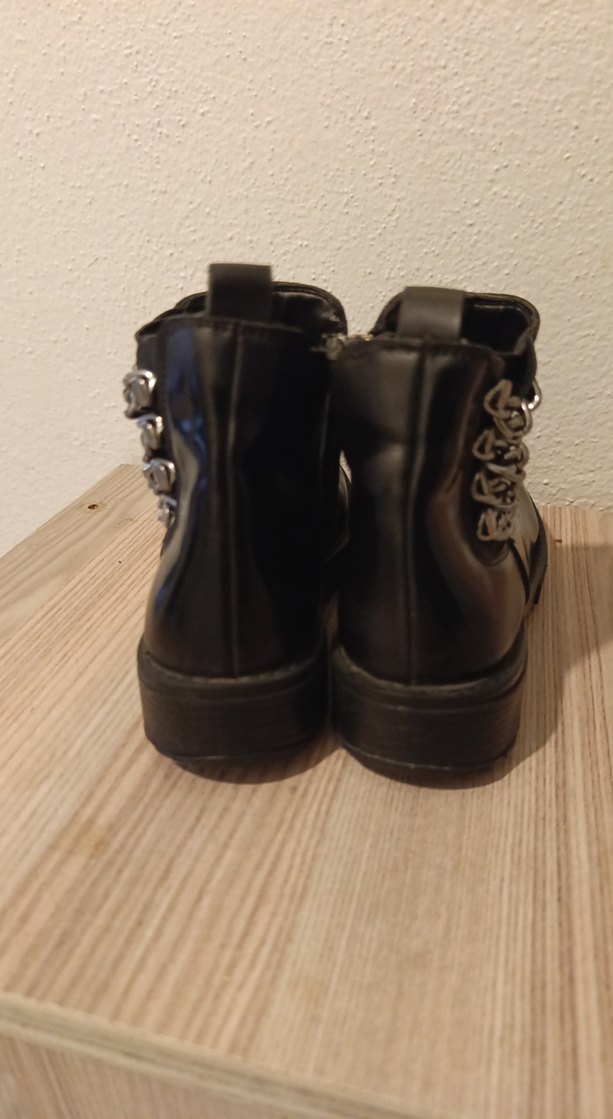 Parlak Siyah kız çocuk Goth Botları - Görsel 4