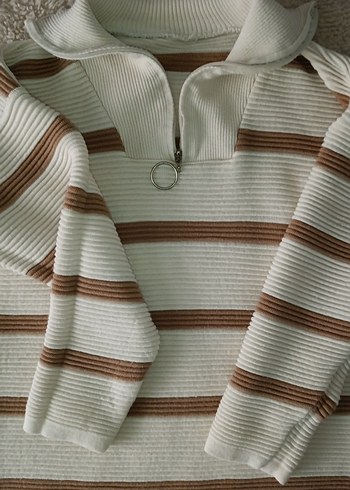 Bej Çizgili Kısa Kollu Triko Kazak - Görsel 6