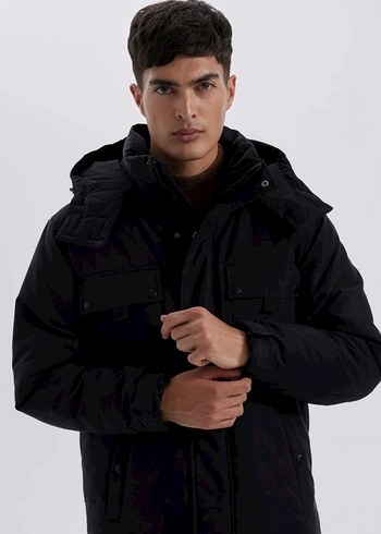 Siyah Kapüşonlu Erkek mont - Görsel 5