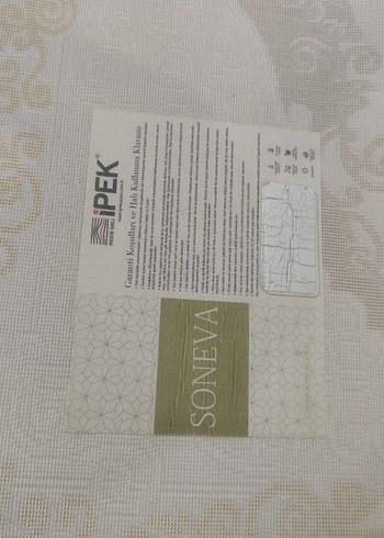 İşlemeli Beyaz Klasik Halı - Görsel 3