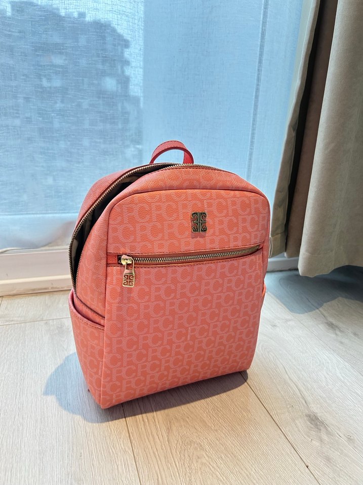 Pembe Minimalist Desenli Kadın Sırt Çantası - Görsel 2