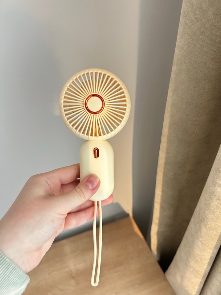 Beyaz Taşınabilir Mini El Vantilatörü - Görsel 2