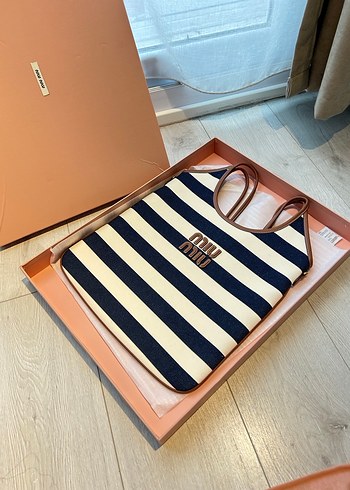 Miu Miu orijinal çanta - Görsel 6