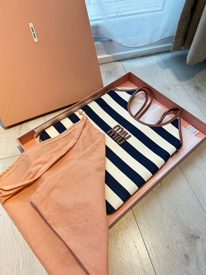 Miu Miu orijinal çanta - Görsel 5