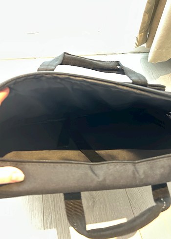 Kadın Siyah Deri Laptop Çantası - Görsel 8