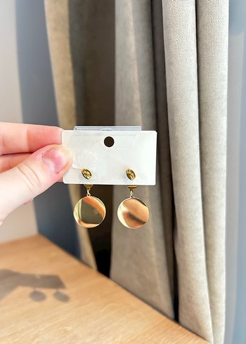 Mini Altın Boncuklu Kadın Küpe - Görsel 4