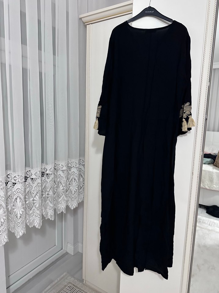 Nakışlı Püsküllü Siyah Bohem Uzun Elbise - Görsel 4