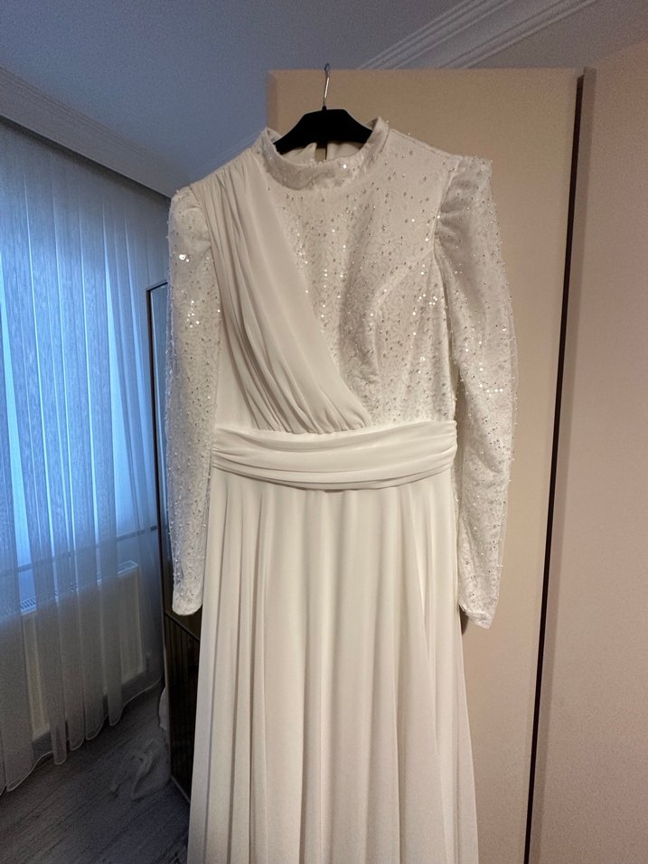 Uzun Kollu Beyaz A Kesim Tesettür Gelinlik - Görsel 3