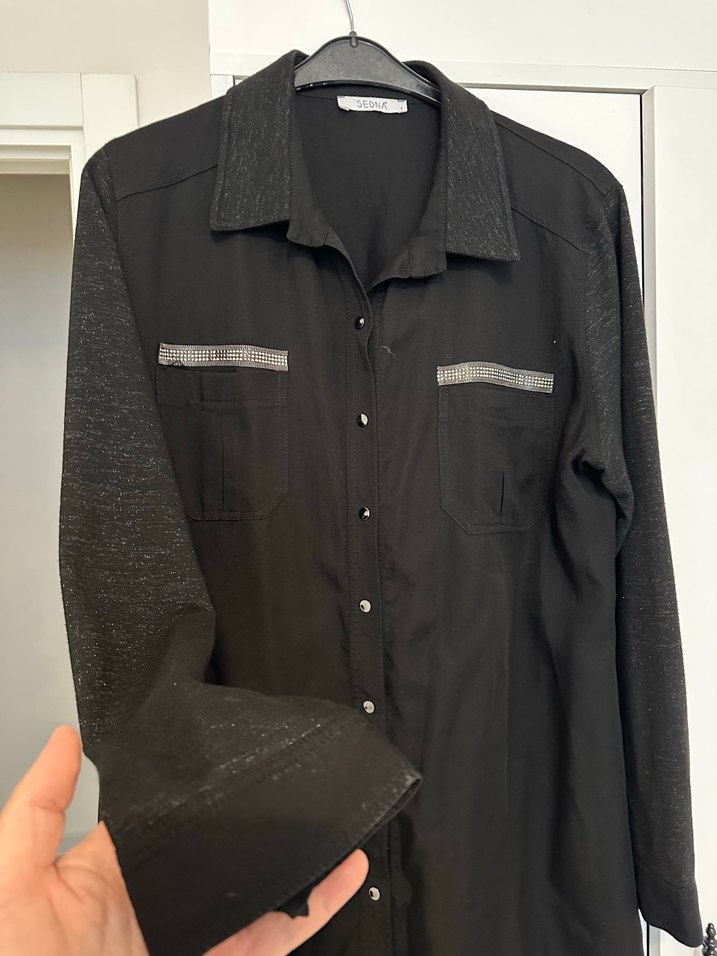 Siyah Uzun Kollu Düğmeli Kadın Gömlek - Görsel 2