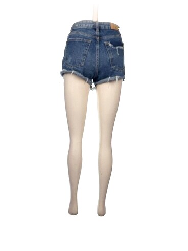 34 Beden Bershka Mini Şort %70 İndirimli.
