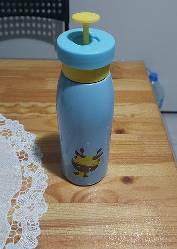 Çocuklar için renkli mavi termos şişe