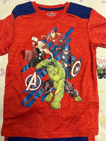 Diğer Orjinal etiketli marvel takım