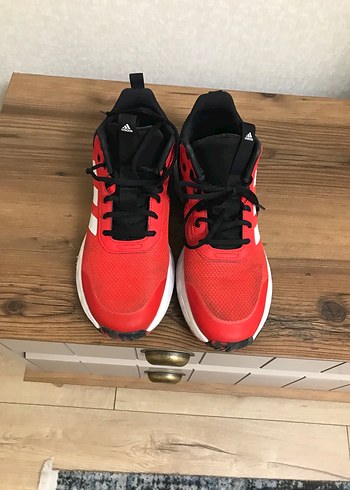 Adidas 45 numara kırmızı basketbol Ayakkabısı - Görsel 2