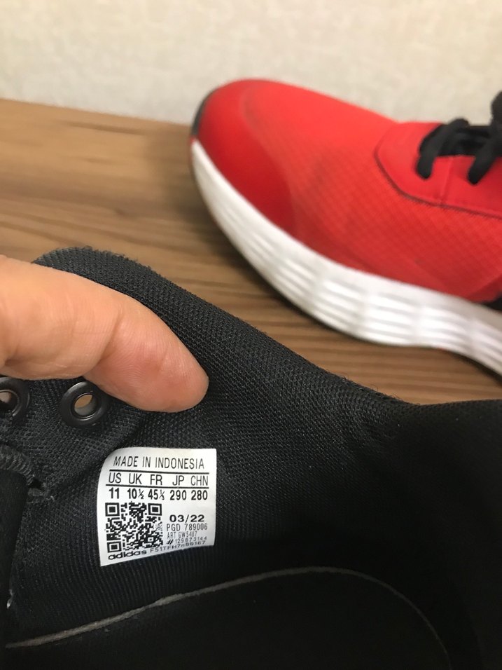 Adidas 45 numara kırmızı basketbol Ayakkabısı - Görsel 4