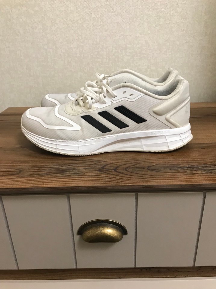 Beyaz 46 numara Adidas ayakkabı - Görsel 5