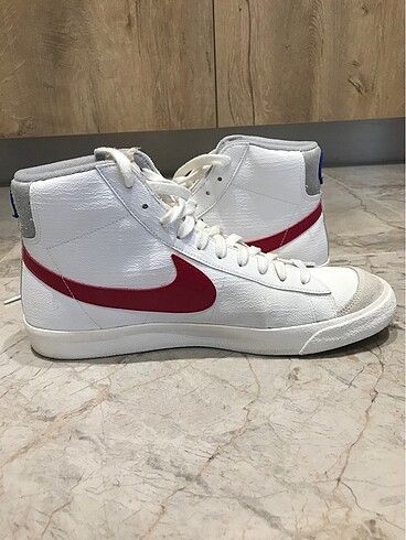 tek ebat Beden 46 numara yeni Nike blazer beyaz ayakkabı