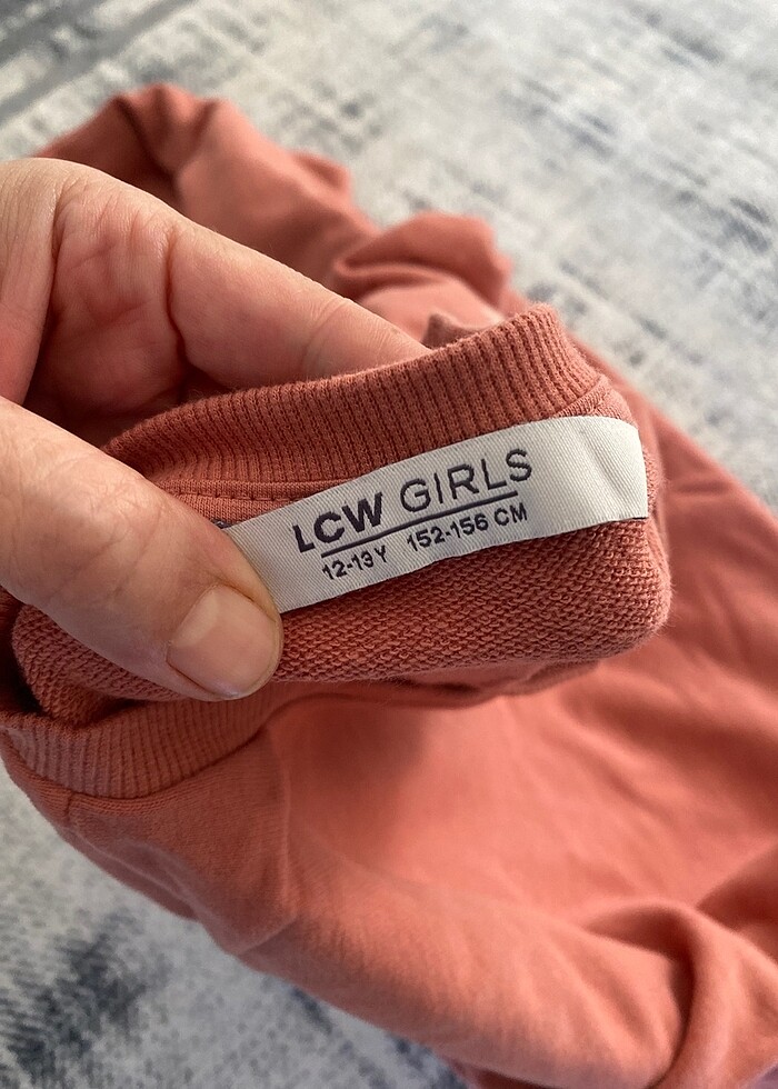 Yeni hiç giymedi yakın foto çektim bakarsanız anlarsınız - Görsel 4