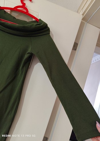 Uzun Kollu, Yüksek Yakalı Yeşil Örme Elbise - Görsel 3