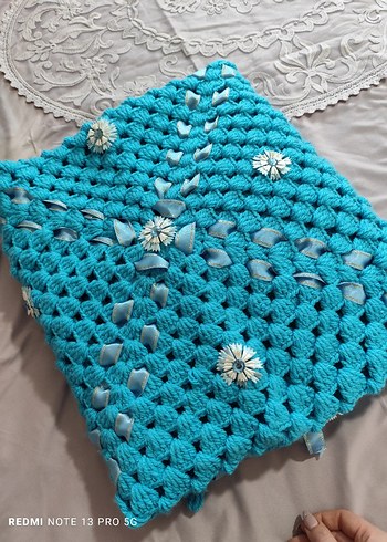 Nakışlı Turkuaz Örgü Çocuk Battaniyesi - Görsel 4