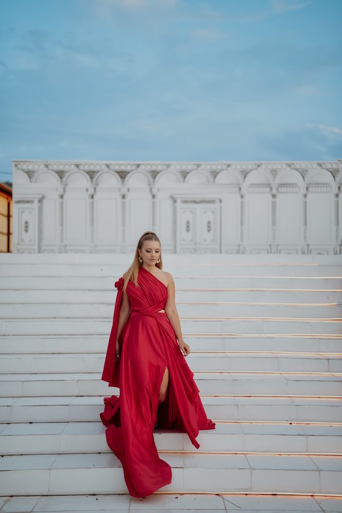 Kırmızı Drapeli Uzun Straplez Kadın Abiye - Görsel 4