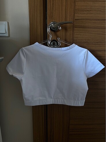 Trendyol & Milla Trendyol crop üst