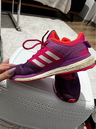 40 Beden Adidas response boost