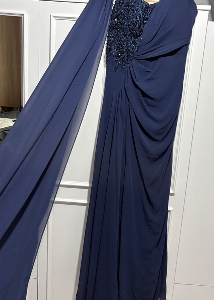 Lacivert abiye - Görsel 2