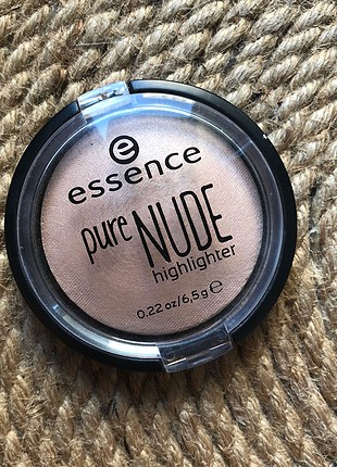 Essence aydınlatıcı 