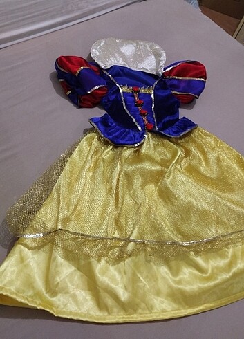 Pamuk prenses kıyafeti 