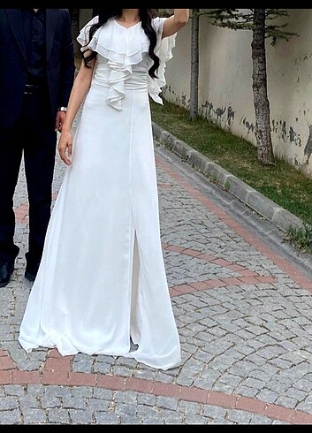 Beyaz nikah elbisesi 