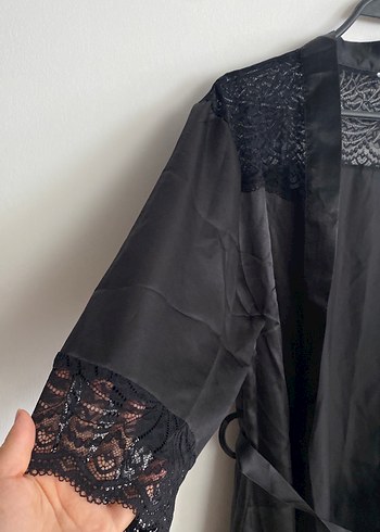 Diğer Siyah Midi Dantel Detaylı Gotik Kadın Sabahlık