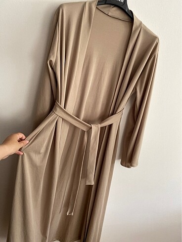 m Beden Abaya