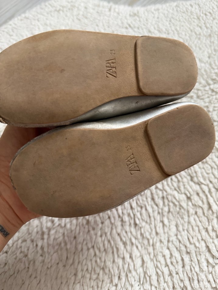 Zara 23 numara kız bebek gümüş babet - Görsel 5