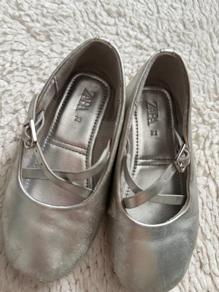 Zara 23 numara kız bebek gümüş babet - Görsel 3