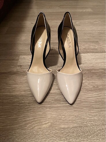 Stiletto ????