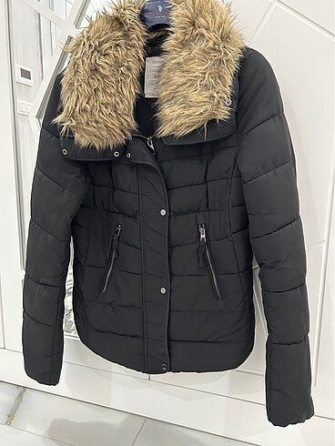 Bershka Mont