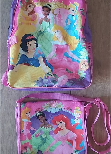Okul ve beslenme çantası, Disney